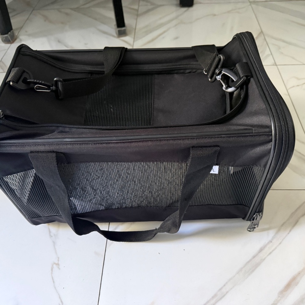 Black Dog Carrier Travel Bag